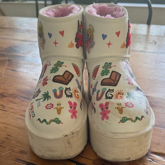 UGG Humberto Cruz Graphic Platform Boots - Picture 3 of 6